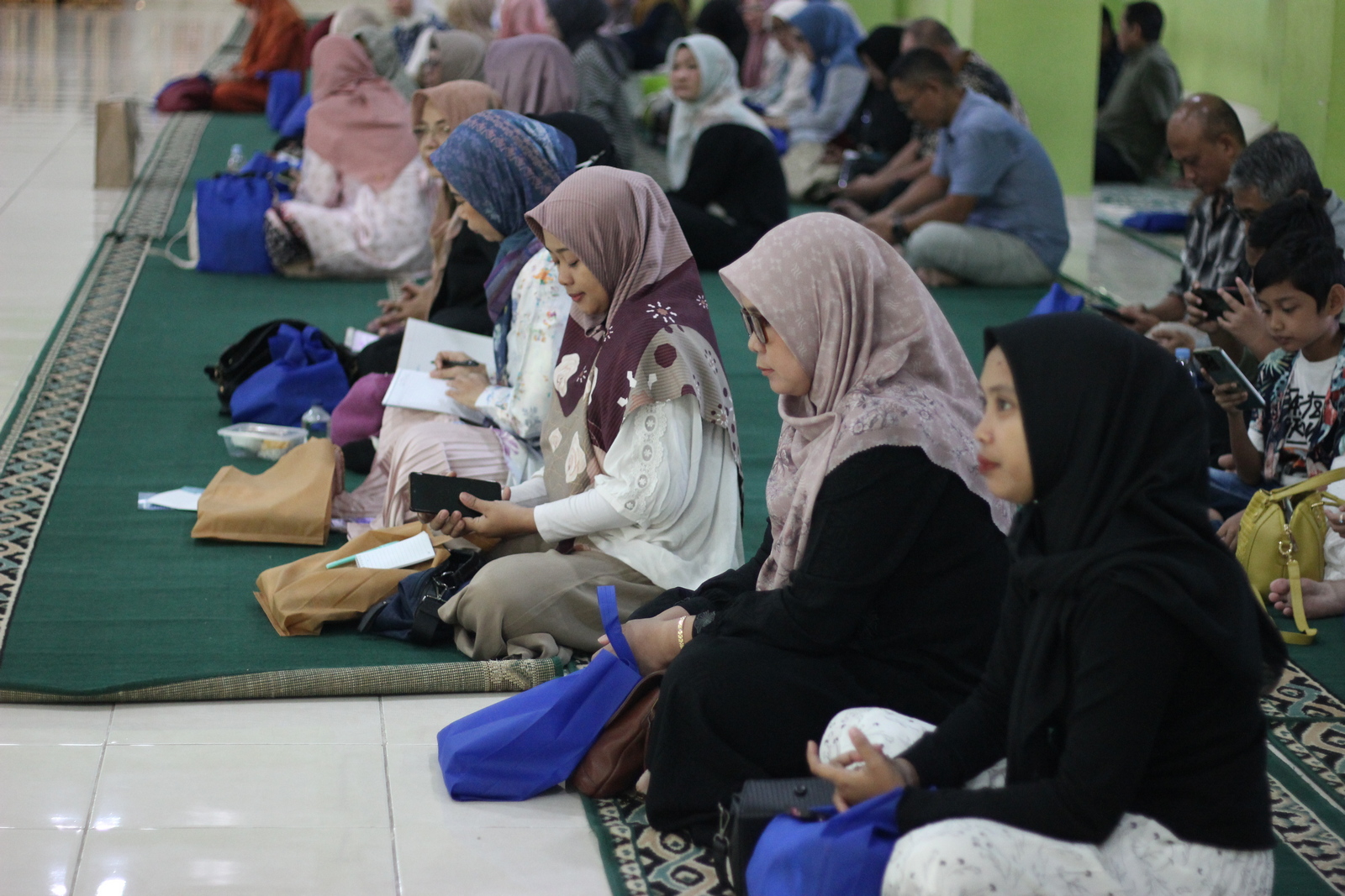 Motivation Building dan Parenting SMP Al Muslim